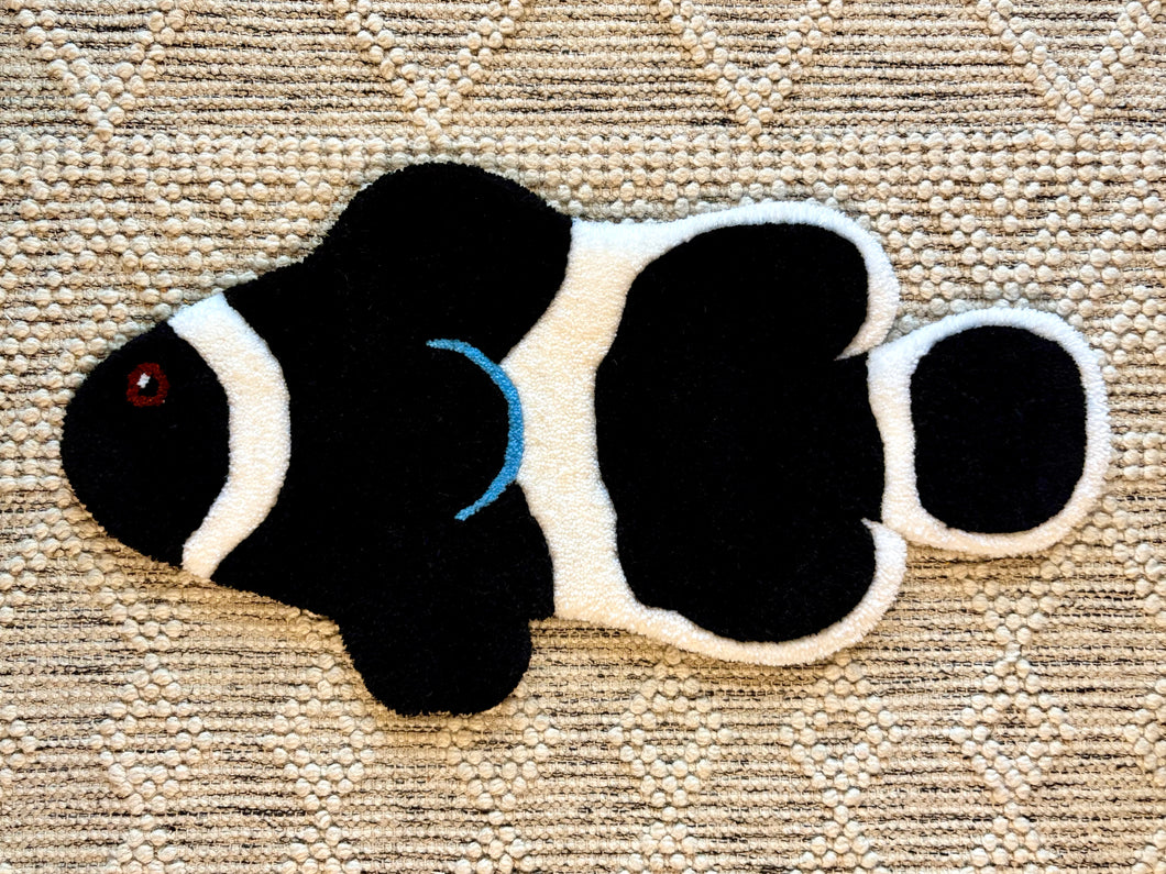 Black Darwin Clownfish Rug Art(WYSIWYG)